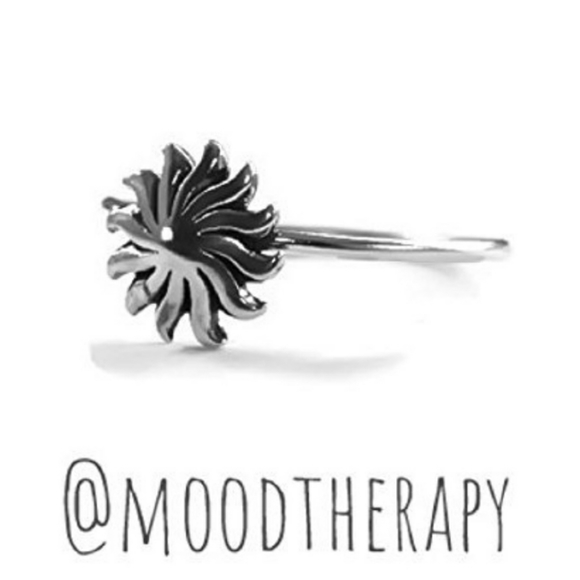 Sterling Silver Tribal Ring, size 7 - Picture 4 of 6